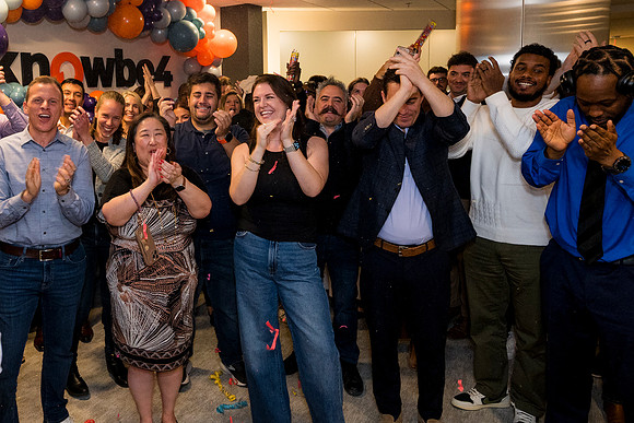 0177__11-13-25_KnowBe4-Office-Opening-Event-Arlington-VA-Event-Photojournalism-photography