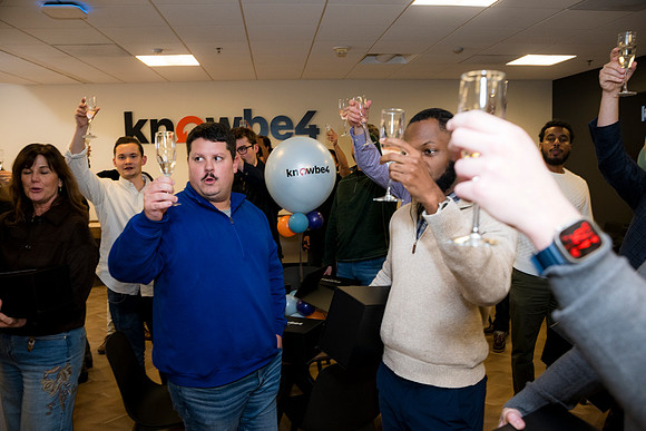 0221__11-13-25_KnowBe4-Office-Opening-Event-Arlington-VA-Event-Photojournalism-photography