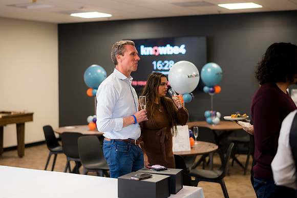 0249__11-13-25_KnowBe4-Office-Opening-Event-Arlington-VA-Event-Photojournalism-photography