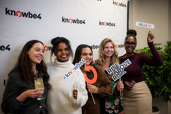 0276__11-13-25_KnowBe4-Office-Opening-Event-Arlington-VA-Event-Photojournalism-photography