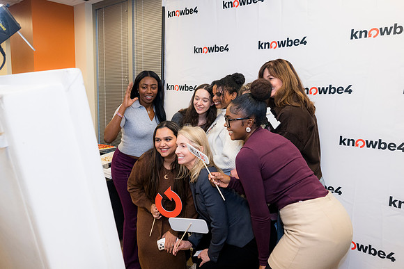 0280__11-13-25_KnowBe4-Office-Opening-Event-Arlington-VA-Event-Photojournalism-photography