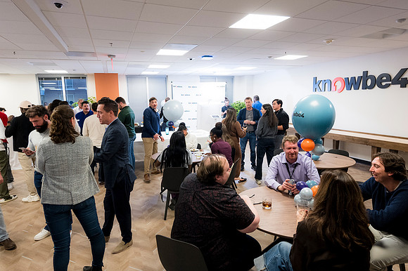 0378__11-13-25_KnowBe4-Office-Opening-Event-Arlington-VA-Event-Photojournalism-photography