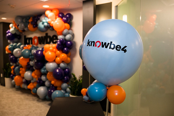 0389__11-13-25_KnowBe4-Office-Opening-Event-Arlington-VA-Event-Photojournalism-photography