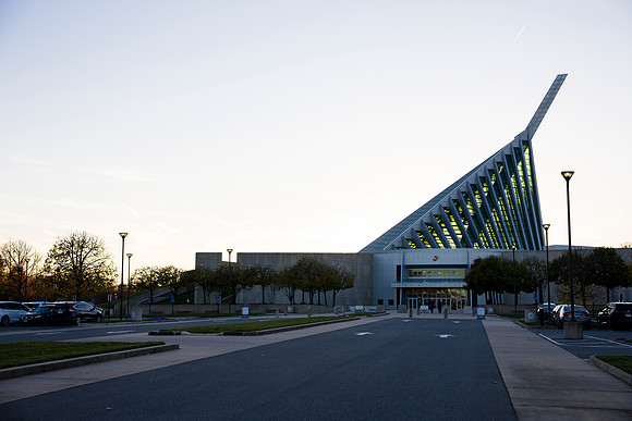 0011_11-13-25_PWC-Make-your-Mark-Awards-Museum-of-The-Marine-Corp-Triangle-VA-Event-Photojournalism-photography