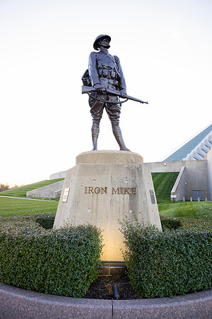 0022_11-13-25_PWC-Make-your-Mark-Awards-Museum-of-The-Marine-Corp-Triangle-VA-Event-Photojournalism-photography