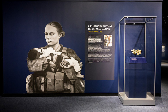 0049_11-13-25_PWC-Make-your-Mark-Awards-Museum-of-The-Marine-Corp-Triangle-VA-Event-Photojournalism-photography