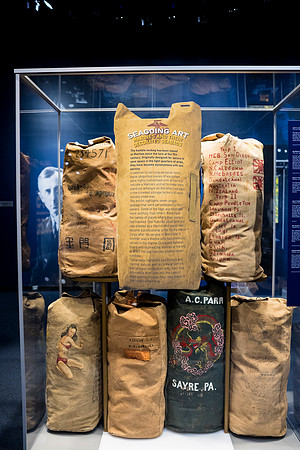 0062_11-13-25_PWC-Make-your-Mark-Awards-Museum-of-The-Marine-Corp-Triangle-VA-Event-Photojournalism-photography