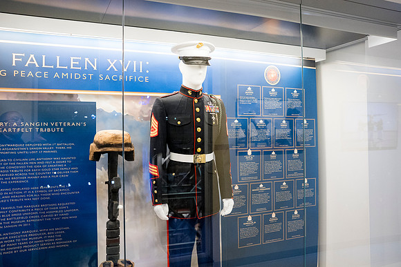 0104_11-13-25_PWC-Make-your-Mark-Awards-Museum-of-The-Marine-Corp-Triangle-VA-Event-Photojournalism-photography