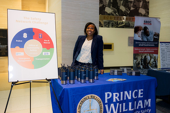 0247_11-13-25_PWC-Make-your-Mark-Awards-Museum-of-The-Marine-Corp-Triangle-VA-Event-Photojournalism-photography