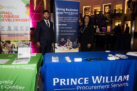 0249_11-13-25_PWC-Make-your-Mark-Awards-Museum-of-The-Marine-Corp-Triangle-VA-Event-Photojournalism-photography