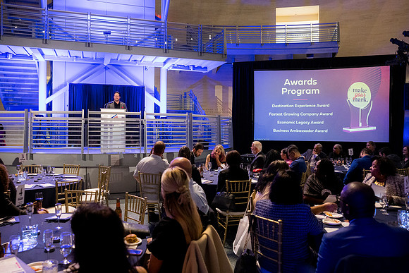 0458_11-13-25_PWC-Make-your-Mark-Awards-Museum-of-The-Marine-Corp-Triangle-VA-Event-Photojournalism-photography