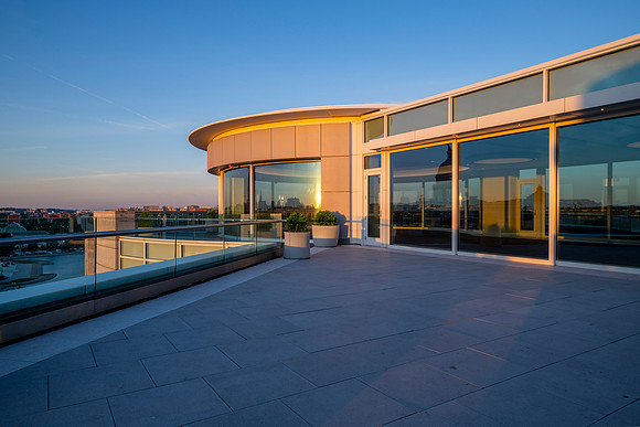 1081_-HDR