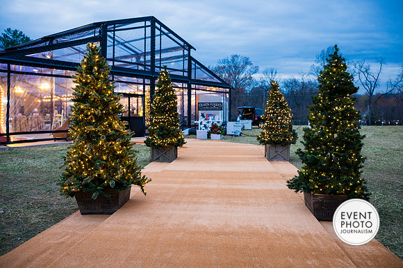 0022__11-22-25_Chartis-Federal-Holiday-Party-Leesburg-Virginia-Event-Photojournalism-Holiday-photography