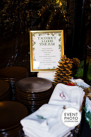 0217__11-22-25_Chartis-Federal-Holiday-Party-Leesburg-Virginia-Event-Photojournalism-Holiday-photography