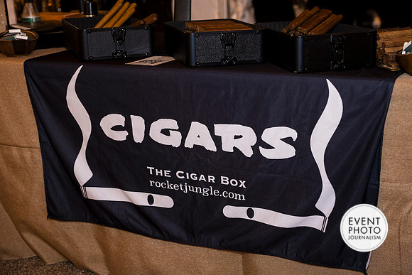 0237__11-22-25_Chartis-Federal-Holiday-Party-Leesburg-Virginia-Event-Photojournalism-Holiday-photography