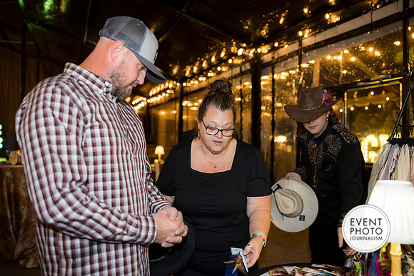 0255__11-22-25_Chartis-Federal-Holiday-Party-Leesburg-Virginia-Event-Photojournalism-Holiday-photography