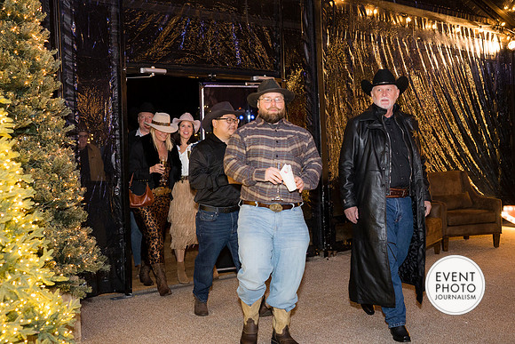 0289__11-22-25_Chartis-Federal-Holiday-Party-Leesburg-Virginia-Event-Photojournalism-Holiday-photography