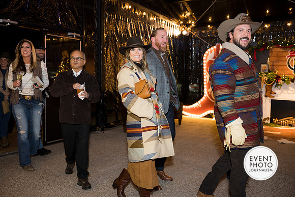 0300__11-22-25_Chartis-Federal-Holiday-Party-Leesburg-Virginia-Event-Photojournalism-Holiday-photography