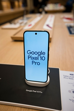0022__12-1-25_Inkling-LLC-Google-Store_Georgetown-DC-Event-Photojournalism-event-photography