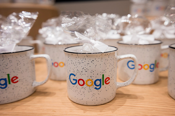 0033__12-1-25_Inkling-LLC-Google-Store_Georgetown-DC-Event-Photojournalism-event-photography
