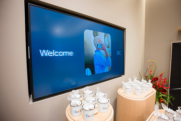 0039__12-1-25_Inkling-LLC-Google-Store_Georgetown-DC-Event-Photojournalism-event-photography