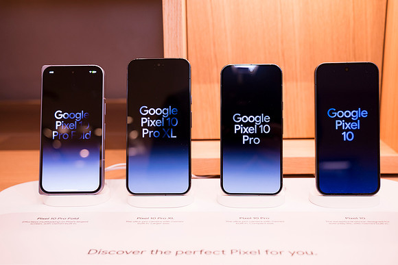 0061__12-1-25_Inkling-LLC-Google-Store_Georgetown-DC-Event-Photojournalism-event-photography