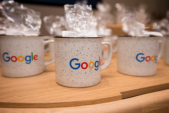 0086__12-1-25_Inkling-LLC-Google-Store_Georgetown-DC-Event-Photojournalism-event-photography