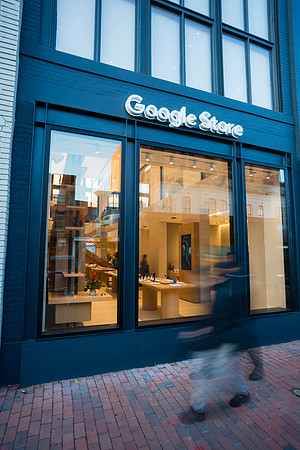 0096__12-1-25_Inkling-LLC-Google-Store_Georgetown-DC-Event-Photojournalism-event-photography