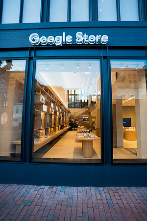 0104__12-1-25_Inkling-LLC-Google-Store_Georgetown-DC-Event-Photojournalism-event-photography