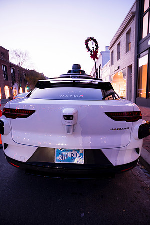 0217__12-1-25_Inkling-LLC-Google-Store_Georgetown-DC-Event-Photojournalism-event-photography