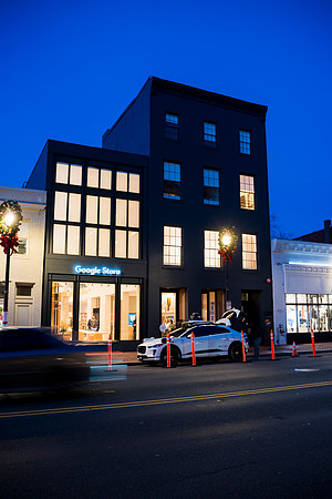 0243__12-1-25_Inkling-LLC-Google-Store_Georgetown-DC-Event-Photojournalism-event-photography