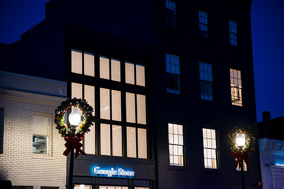 0272__12-1-25_Inkling-LLC-Google-Store_Georgetown-DC-Event-Photojournalism-event-photography