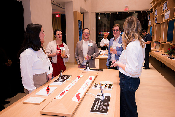 0285__12-1-25_Inkling-LLC-Google-Store_Georgetown-DC-Event-Photojournalism-event-photography