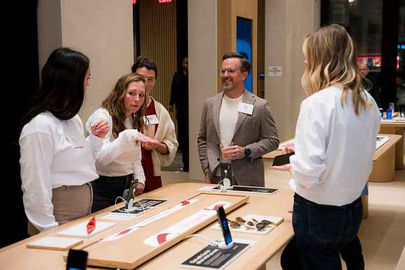 0286__12-1-25_Inkling-LLC-Google-Store_Georgetown-DC-Event-Photojournalism-event-photography