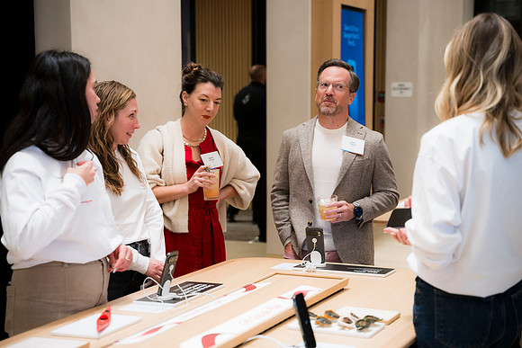 0287__12-1-25_Inkling-LLC-Google-Store_Georgetown-DC-Event-Photojournalism-event-photography