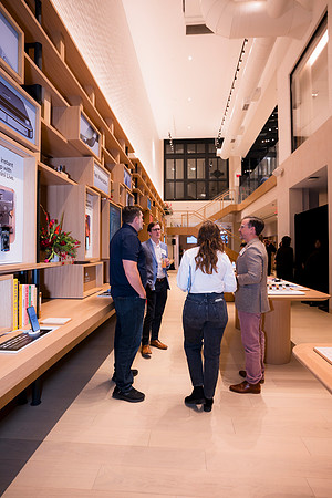 0296__12-1-25_Inkling-LLC-Google-Store_Georgetown-DC-Event-Photojournalism-event-photography