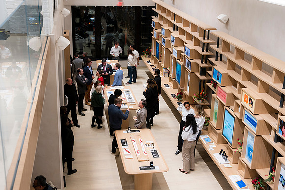 0367__12-1-25_Inkling-LLC-Google-Store_Georgetown-DC-Event-Photojournalism-event-photography