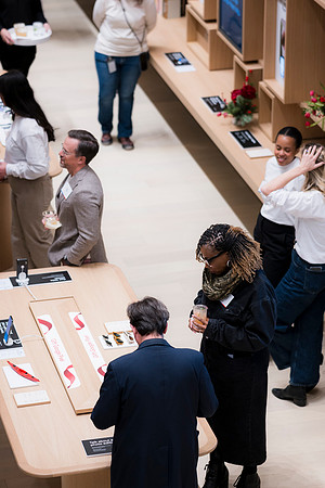 0373__12-1-25_Inkling-LLC-Google-Store_Georgetown-DC-Event-Photojournalism-event-photography