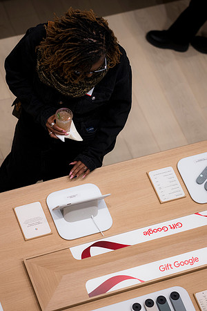 0384__12-1-25_Inkling-LLC-Google-Store_Georgetown-DC-Event-Photojournalism-event-photography