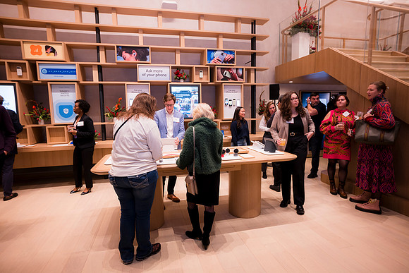 0394__12-1-25_Inkling-LLC-Google-Store_Georgetown-DC-Event-Photojournalism-event-photography