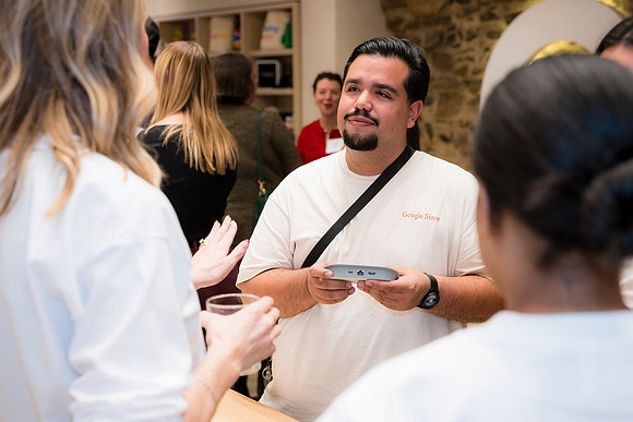 0442__12-1-25_Inkling-LLC-Google-Store_Georgetown-DC-Event-Photojournalism-event-photography