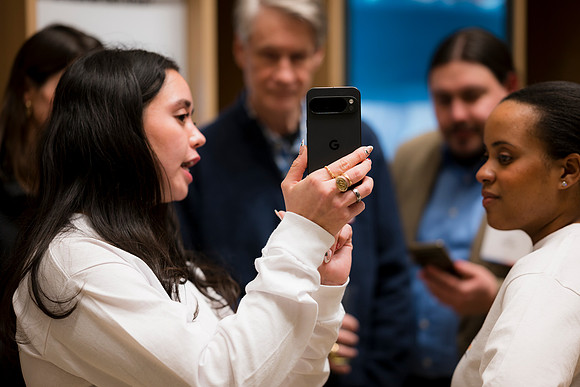 0451__12-1-25_Inkling-LLC-Google-Store_Georgetown-DC-Event-Photojournalism-event-photography