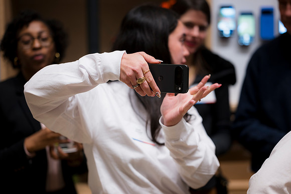 0453__12-1-25_Inkling-LLC-Google-Store_Georgetown-DC-Event-Photojournalism-event-photography