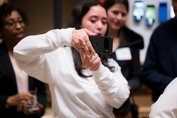 0455__12-1-25_Inkling-LLC-Google-Store_Georgetown-DC-Event-Photojournalism-event-photography