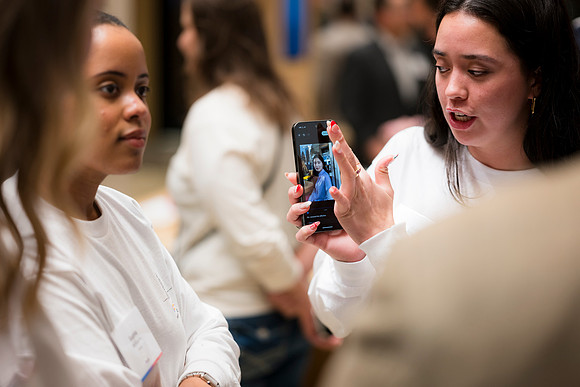 0472__12-1-25_Inkling-LLC-Google-Store_Georgetown-DC-Event-Photojournalism-event-photography