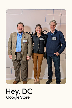 0065__12-1-25_Inkling-LLC-Google-Store-Google-Pixel-Step-Repeat_Georgetown-DC-Event-Photojournalism-event-photography