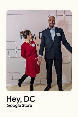 0070__12-1-25_Inkling-LLC-Google-Store-Google-Pixel-Step-Repeat_Georgetown-DC-Event-Photojournalism-event-photography
