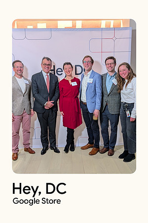 0108__12-1-25_Inkling-LLC-Google-Store-Google-Pixel-Step-Repeat_Georgetown-DC-Event-Photojournalism-event-photography