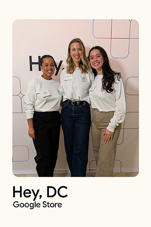 0114__12-1-25_Inkling-LLC-Google-Store-Google-Pixel-Step-Repeat_Georgetown-DC-Event-Photojournalism-event-photography