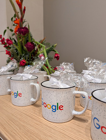 0132__12-1-25_Inkling-LLC-Google-Store-Google-Pixel-Step-Repeat_Georgetown-DC-Event-Photojournalism-event-photography